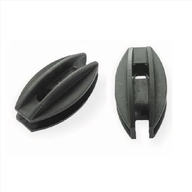 ISOLADOR CASTANHA PVC PRETO CNI 153